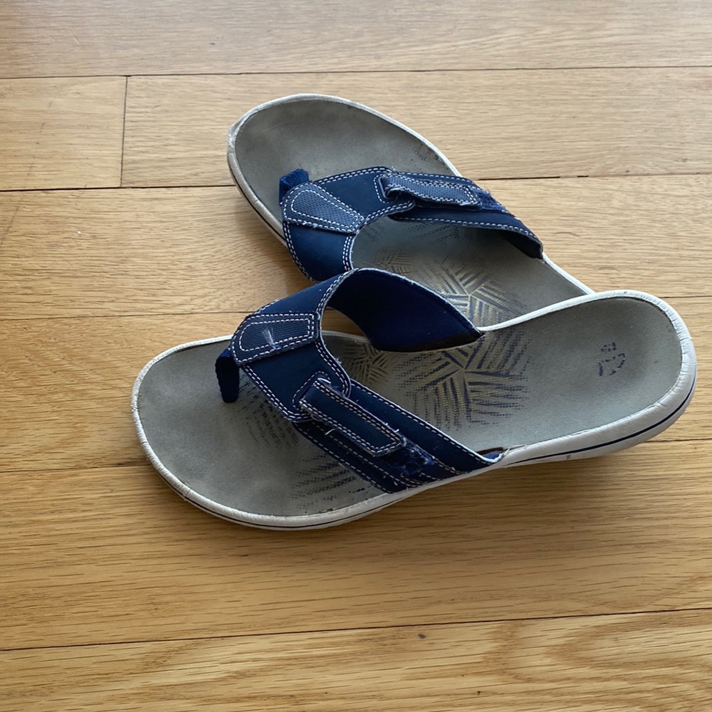 Clarks Womens leather sandals